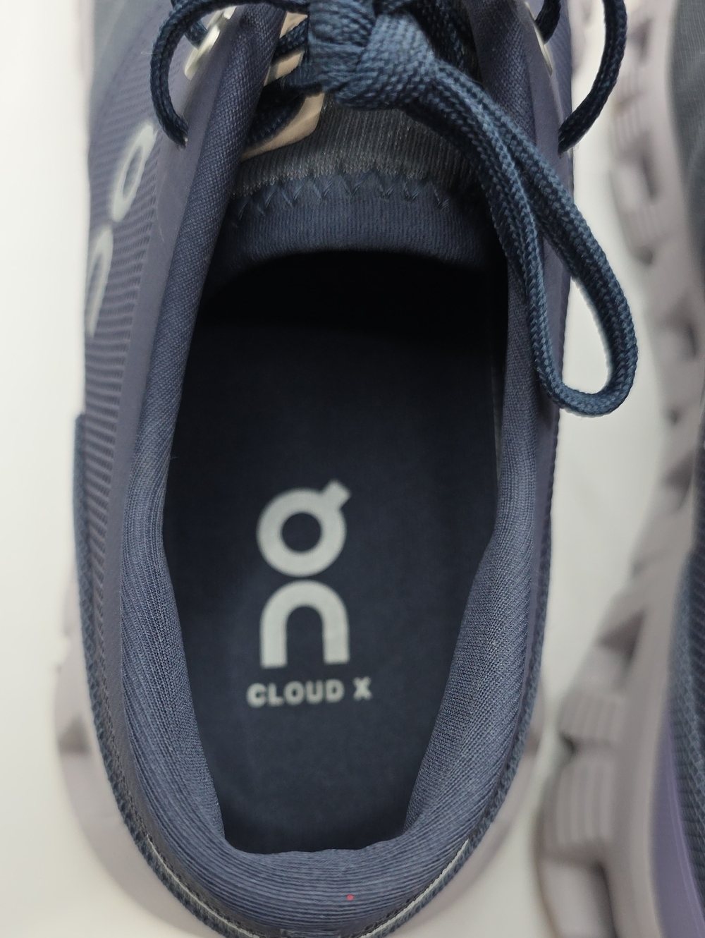 On Clouds X3 Womens Size 9.5 Midnight Heron Running Or Walk Sneakers Pre Owned - Picture 6 of 7